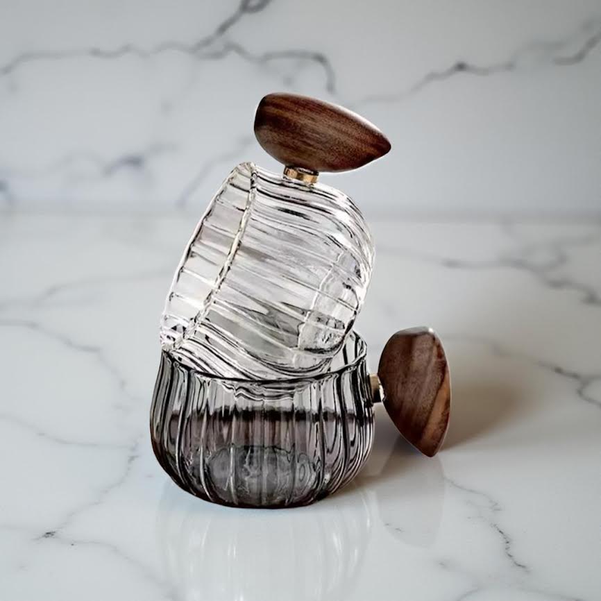 KASSI Glaskopp 210 ml – Ljusgrå & Transparent med Trähandtag