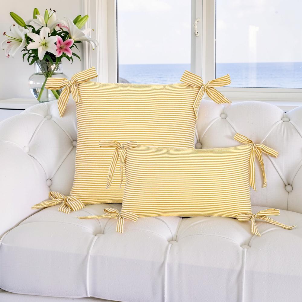 SOFT LIVING - Randigt kuddfodral med rosetter – 45x45 cm & 30x50 cm – Dekorativt soffkuddfodral i 10 färger